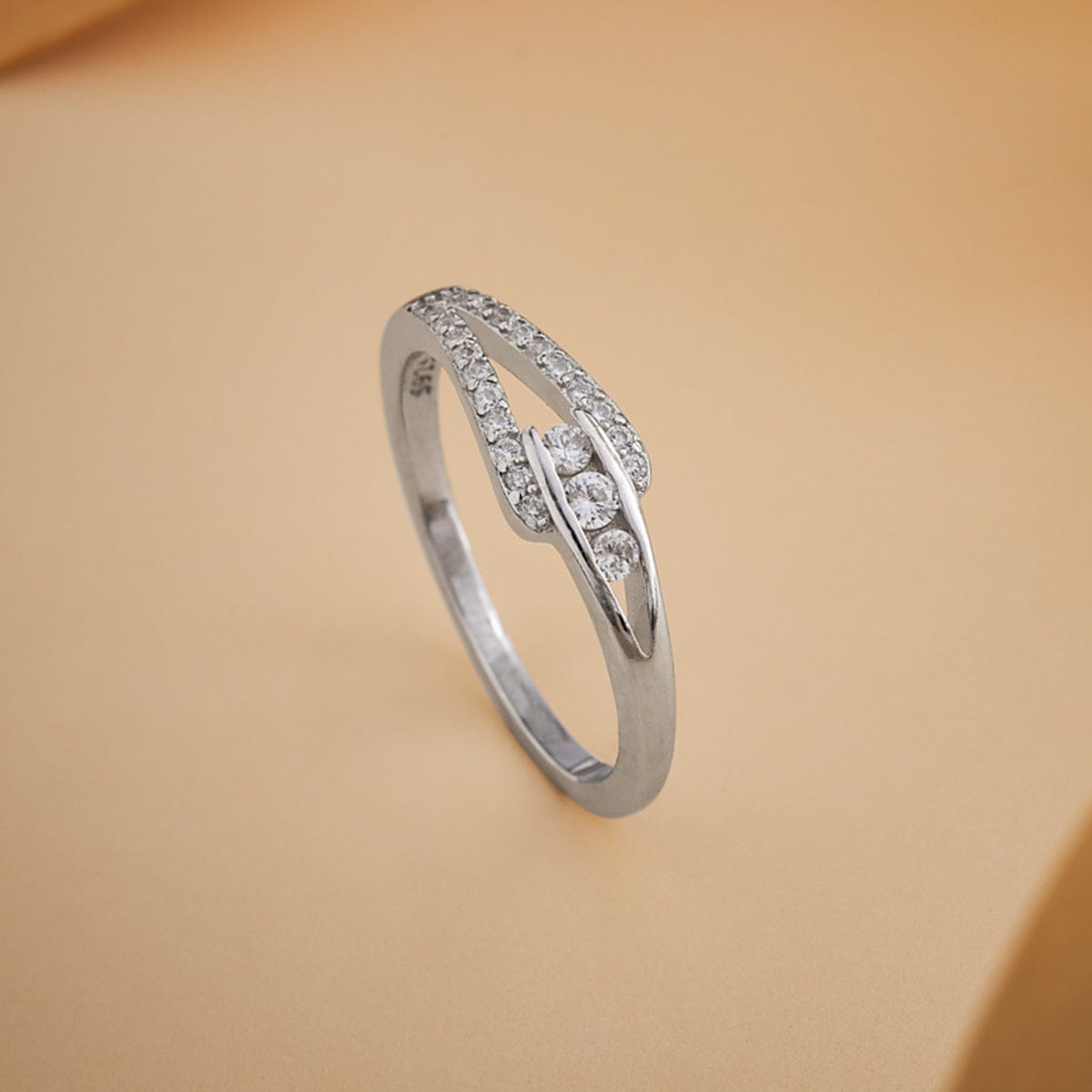 Andrea Platinum Ring For Women | Radiant Platinum Ring | CaratLane